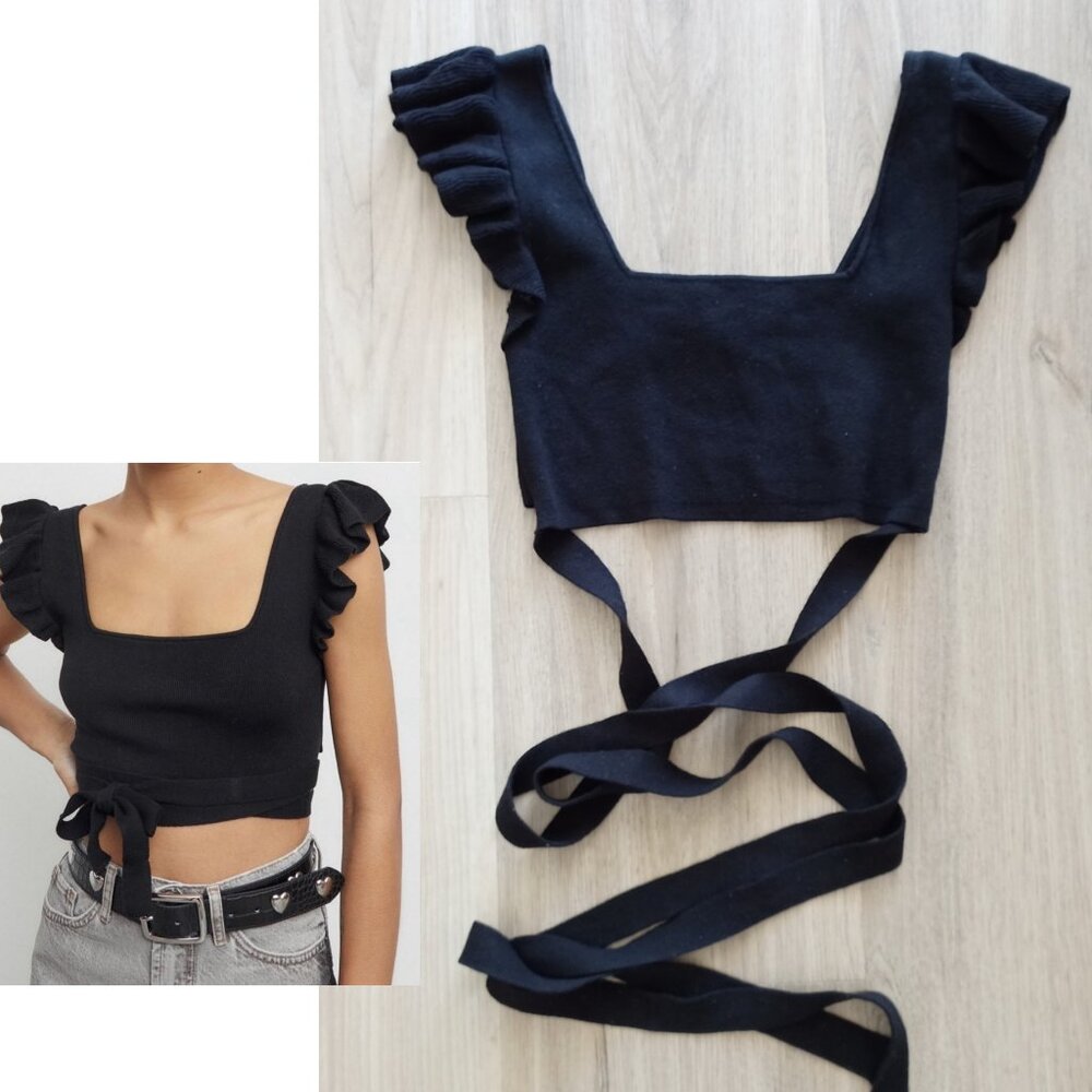 UO Knitted black Crop Top sz S